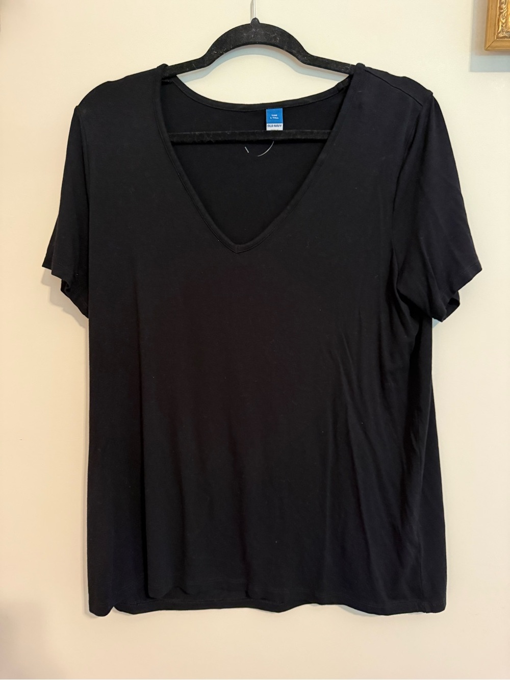Old Navy Black V-Neck Short Sleeve Tee Top